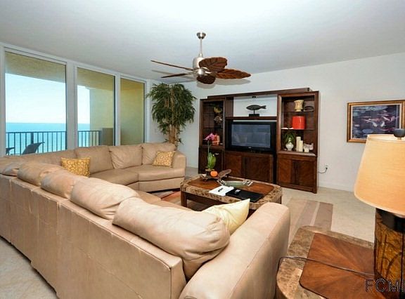 3rd image of 19 Avenue De La Mer APT 904