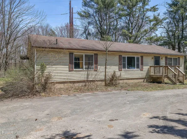 117 Christopher Way, Hawley, PA 18428