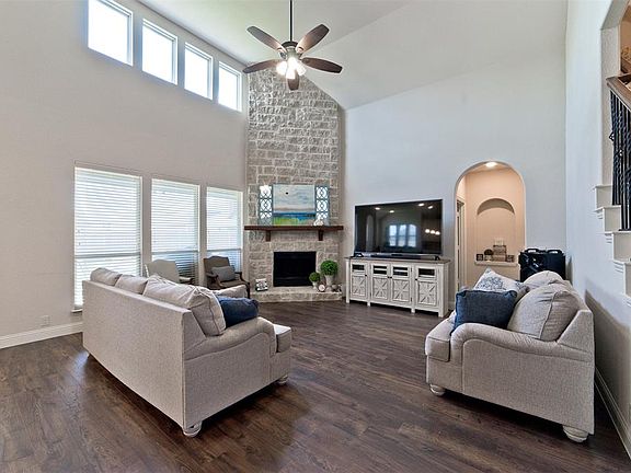 4th image of 6400 Sudbury Lane
