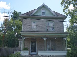 324 Queen St W, Cambridge, ON N3C1G8