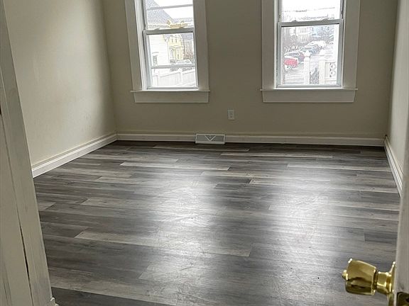 5th image of 67-69 Loring St