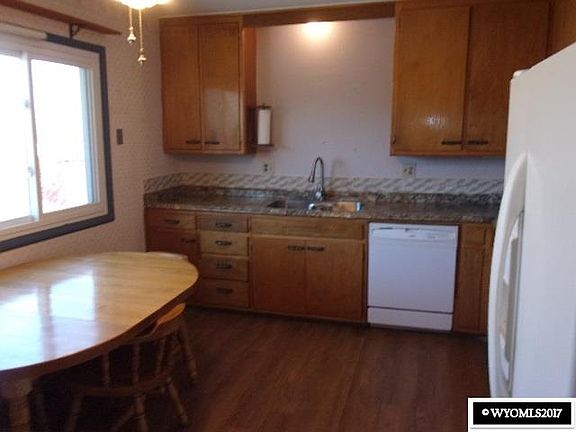 4th image of 1306 McKinley Ave