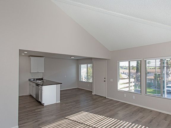 5th image of 1921-1927 West Dr #21D