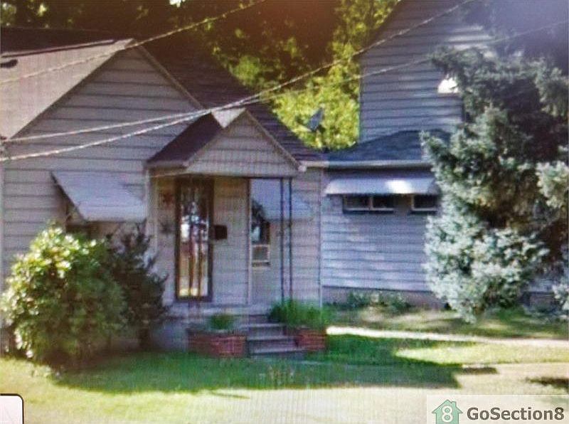 1st image of 1447 Drexel Ave NW