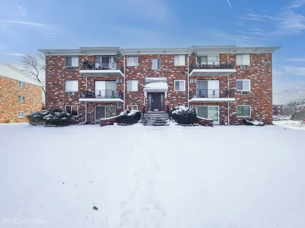 5711 W 128th St #22, Crestwood, IL 60418