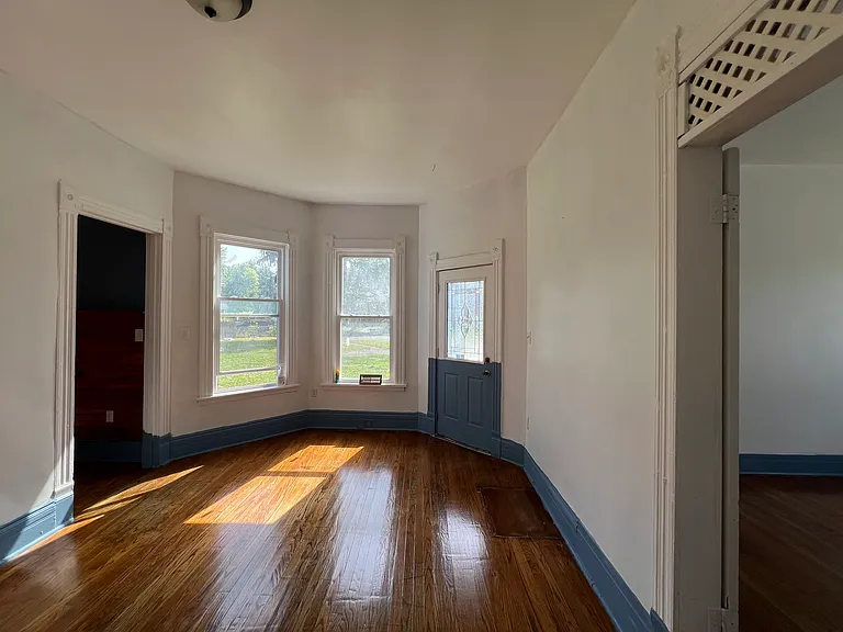100 Davis St #1 — Photo 11
