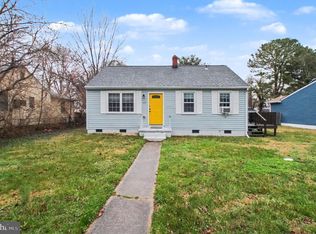 217 Locust Ave, Colonial Beach, VA 22443