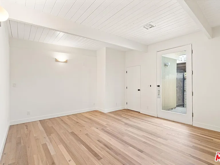 4950 Marmol Dr — Photo 30