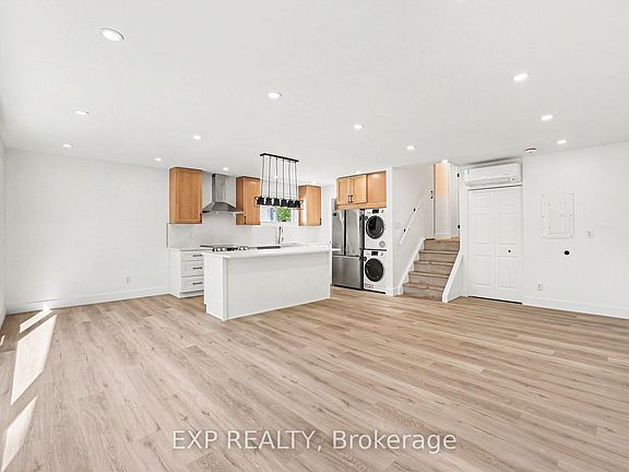 5th image of 1273 Ridgemont Ave