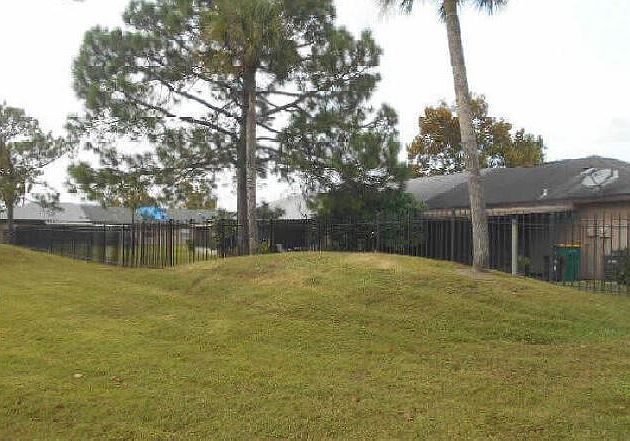2nd image of 56 Las Brisas Ct