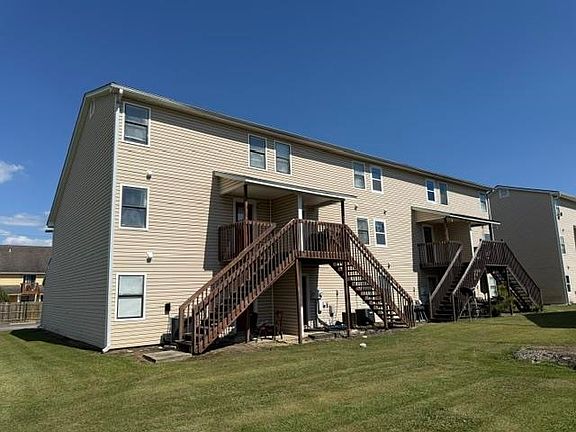 2nd image of 755 Burcale Rd. #A8