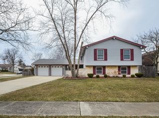 268 Bedford Ln, Bloomingdale, IL