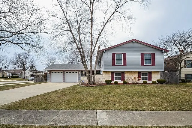 268 Bedford Ln photo 1