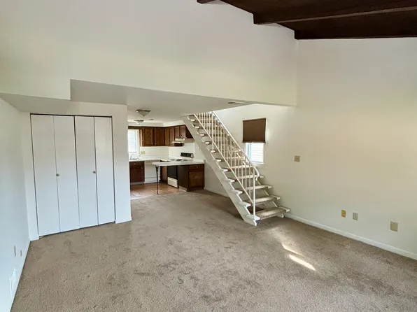 15 Concord Ct N, Tonawanda, NY 14150