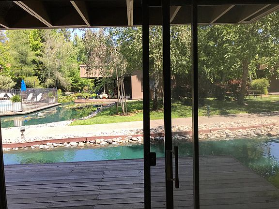 3rd image of 2412 Larkspur Ln APT 241