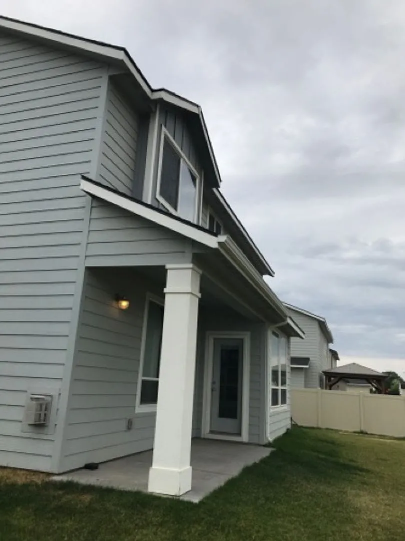 788 Pronghorn Drive — Photo 2
