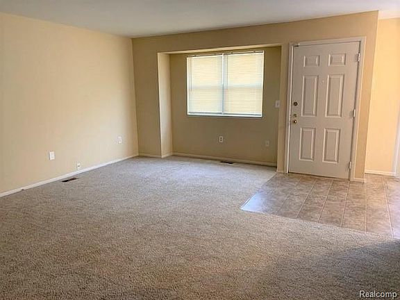 5th image of 24772 Cashmere Ct
