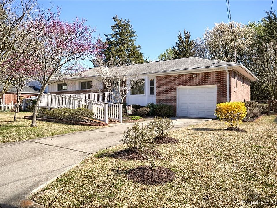 1st image of 69 Rexford Dr
