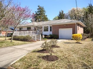 69 Rexford Dr, Newport News, VA 23608