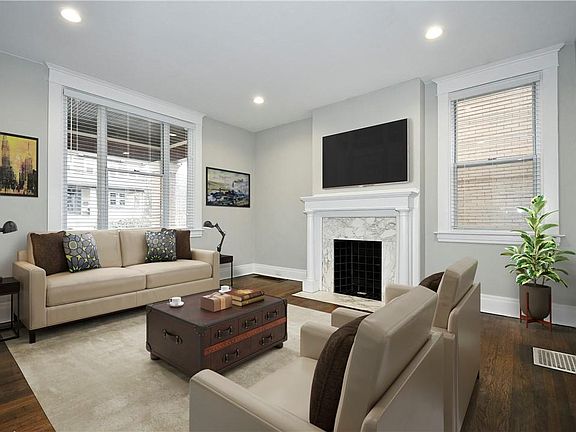 4th image of 2964 Voelkel Ave