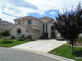 1st image of 417 Chantilly Ct