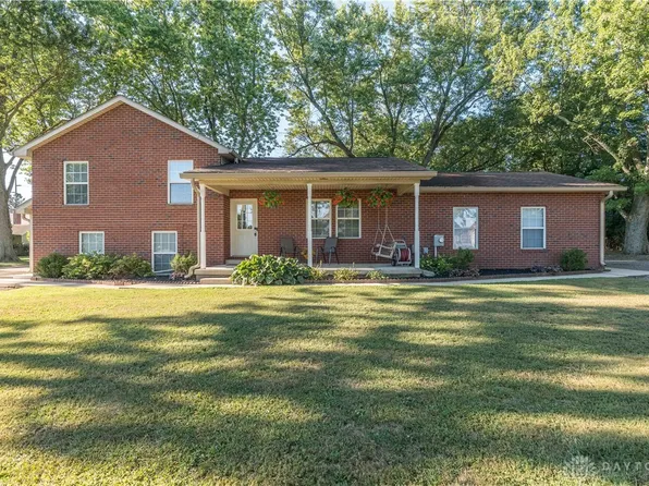 720 E Kessler Cowlesville Rd, Tipp City, OH 45371