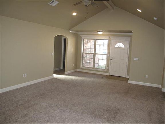 2nd image of 51 Nicci Ln