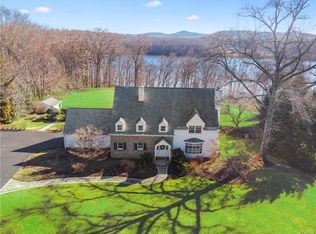 488 Strawtown Rd, West Nyack, NY 10994