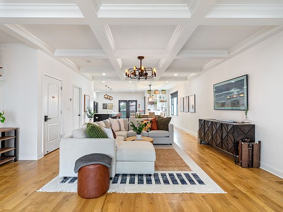 2nd image of 2514 Harvey Ave