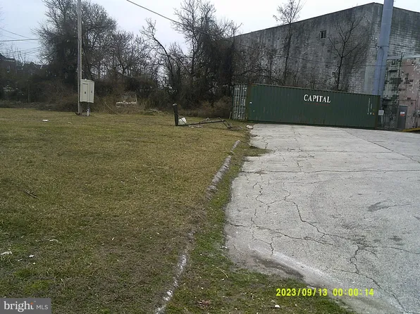 1900 W Rockland St, Philadelphia, PA 19141