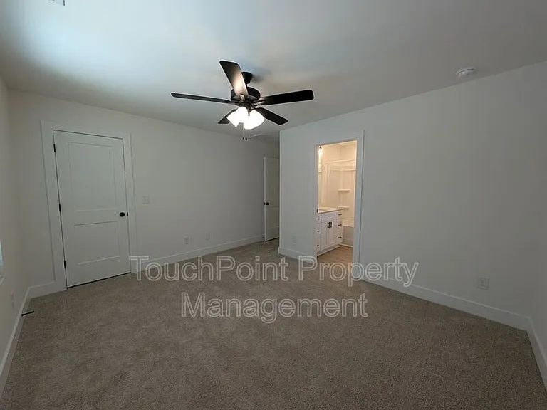 1415 Arden Ave — Photo 10