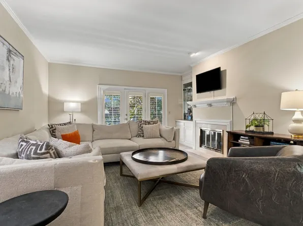 248 Westchase Dr, Nashville, TN 37205