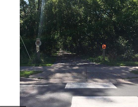 3rd image of 1270 Ryan Ave E