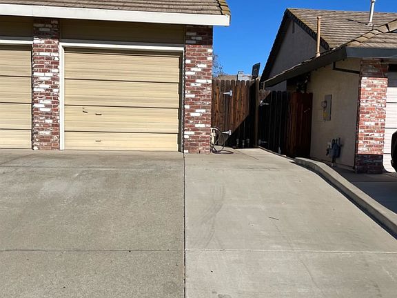 4th image of 1563 Steinbeck Dr