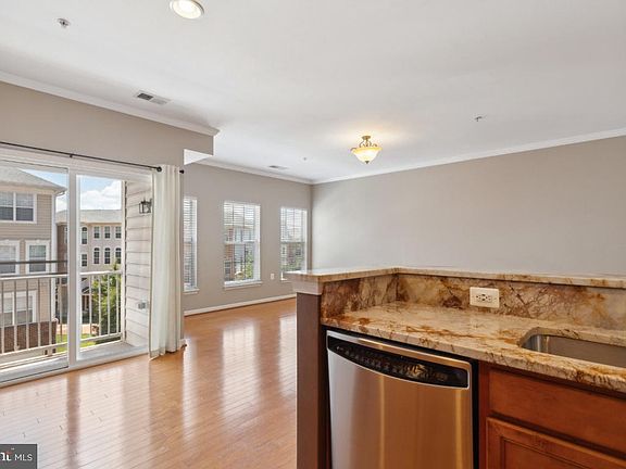 5th image of 6052 Aster Haven Cir