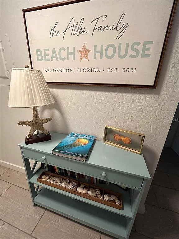 3 bed, 2.0 bath, 1224 sqft, $3,000 — Photo 2