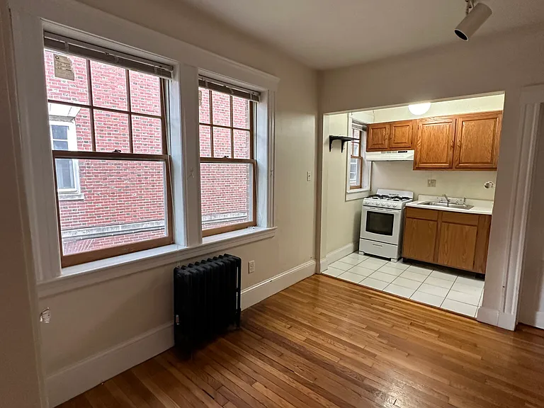 39 Lee St #3A — Photo 3
