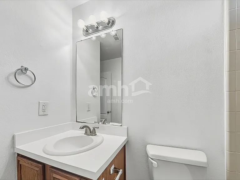 903 Plumeria Dr — Photo 13