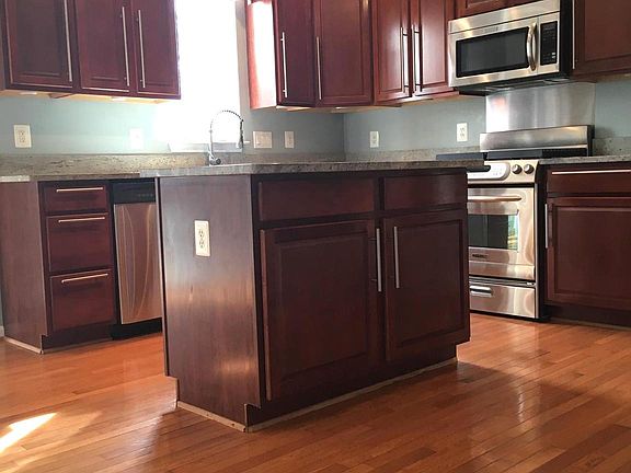 5th image of 6700 Averett Ct