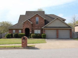 4484 Summerfield Cir, Springdale, AR 72762