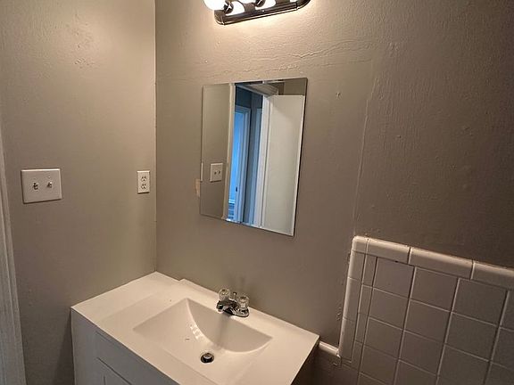 3rd image of 4212 Cochese Rd
