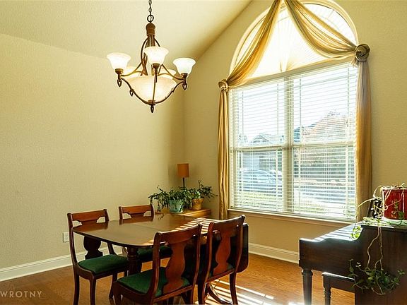 5th image of 1274 S Saint Andrews Cir