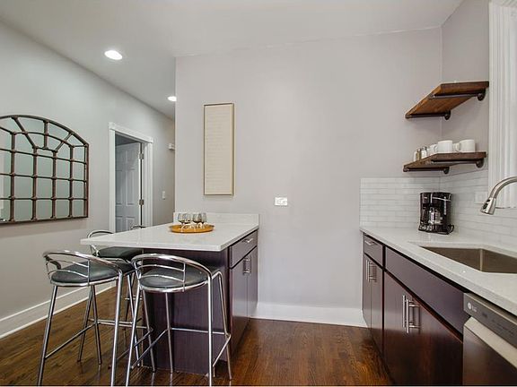 5th image of 3144 N Clifton Ave #1