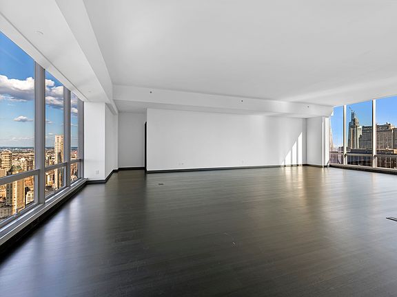 3rd image of 157 W 57th St APT 62B