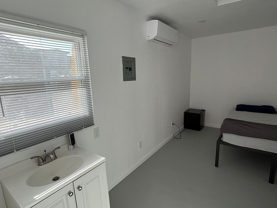 1st image of 4859 Monroe Ave