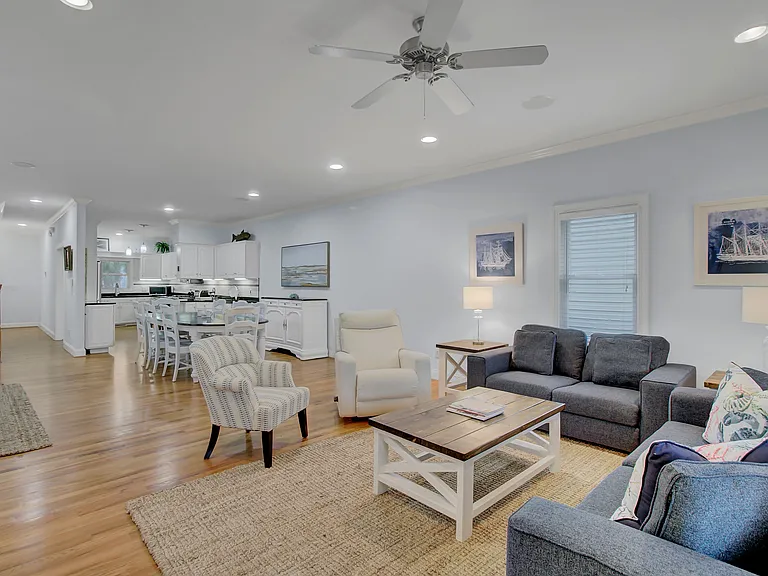 7 Yacht Harbor Ct — Photo 10