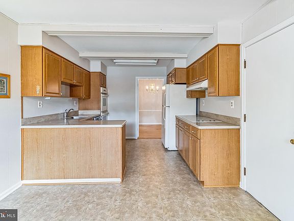 4th image of 4921 Morning Glory Ct