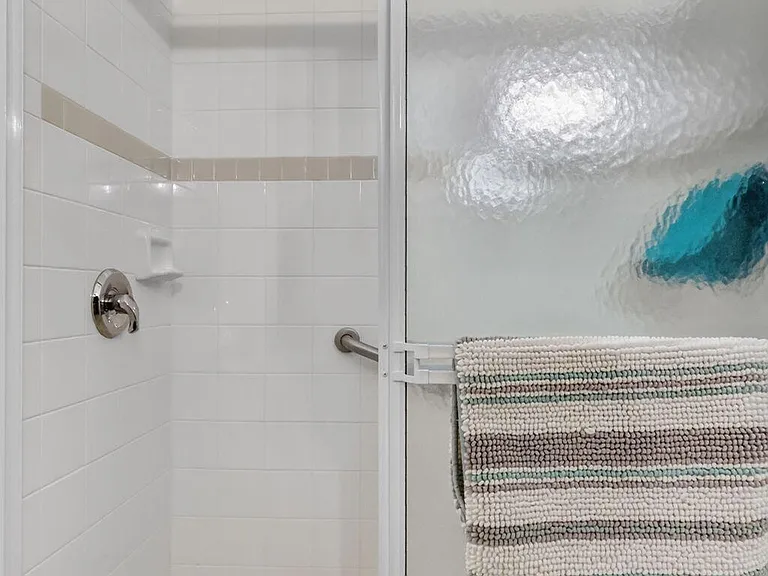 7116 Cataluna Cir — Photo 33