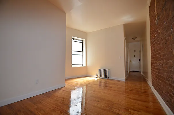 Rented by CITY SKYLINE REALTY INC | media 12