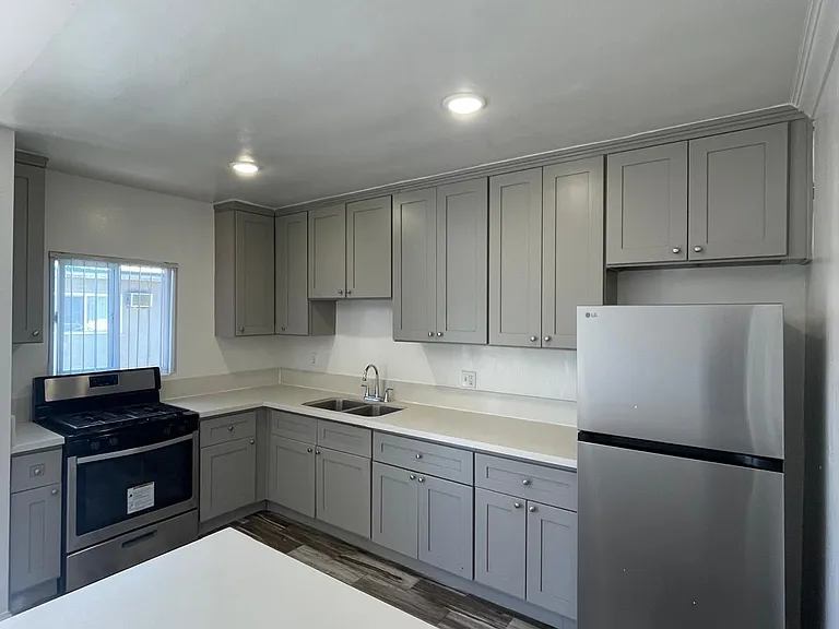 11207 S Prarie — Photo 11